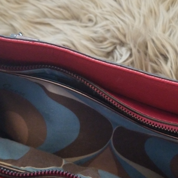 Guess hand bag - Picture 3 of 7